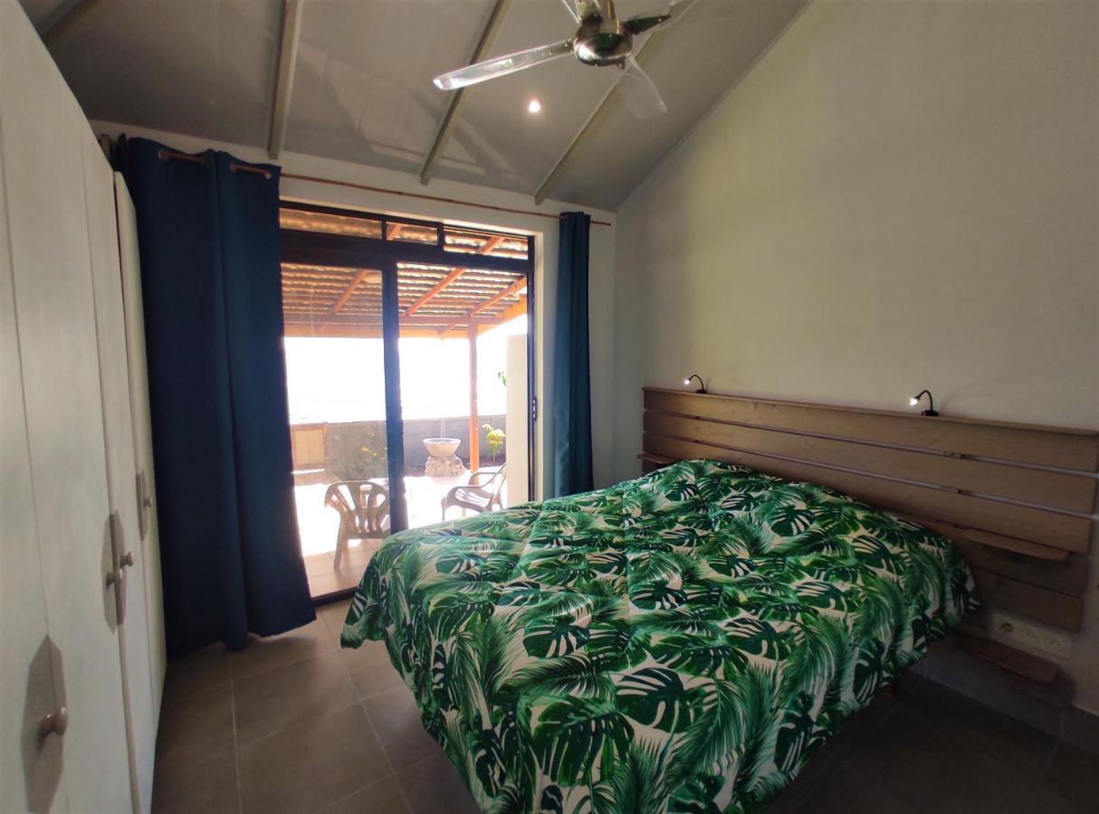 Tahiti - Taharaa Beach Bungalow Аруэ Экстерьер фото